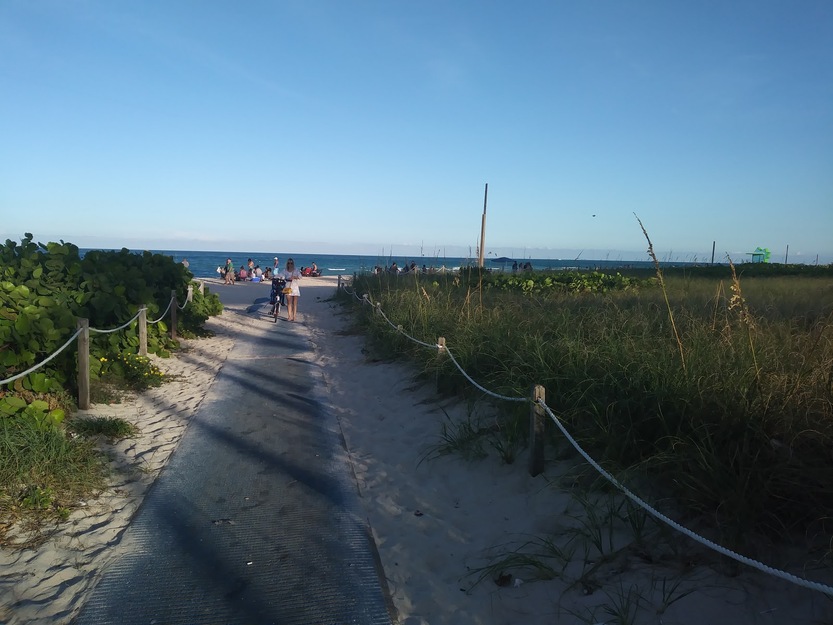 Entrance to Ocean Terrace Public Beach