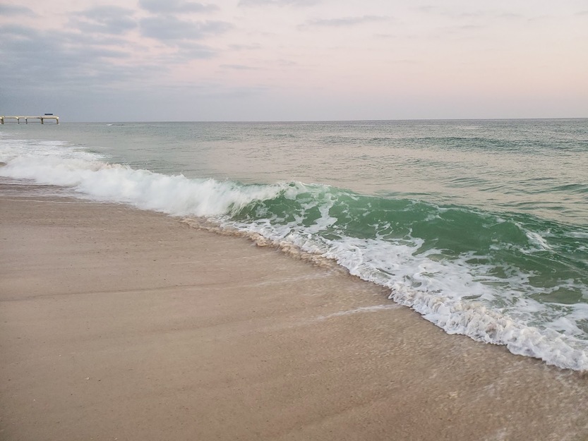 Sea waves