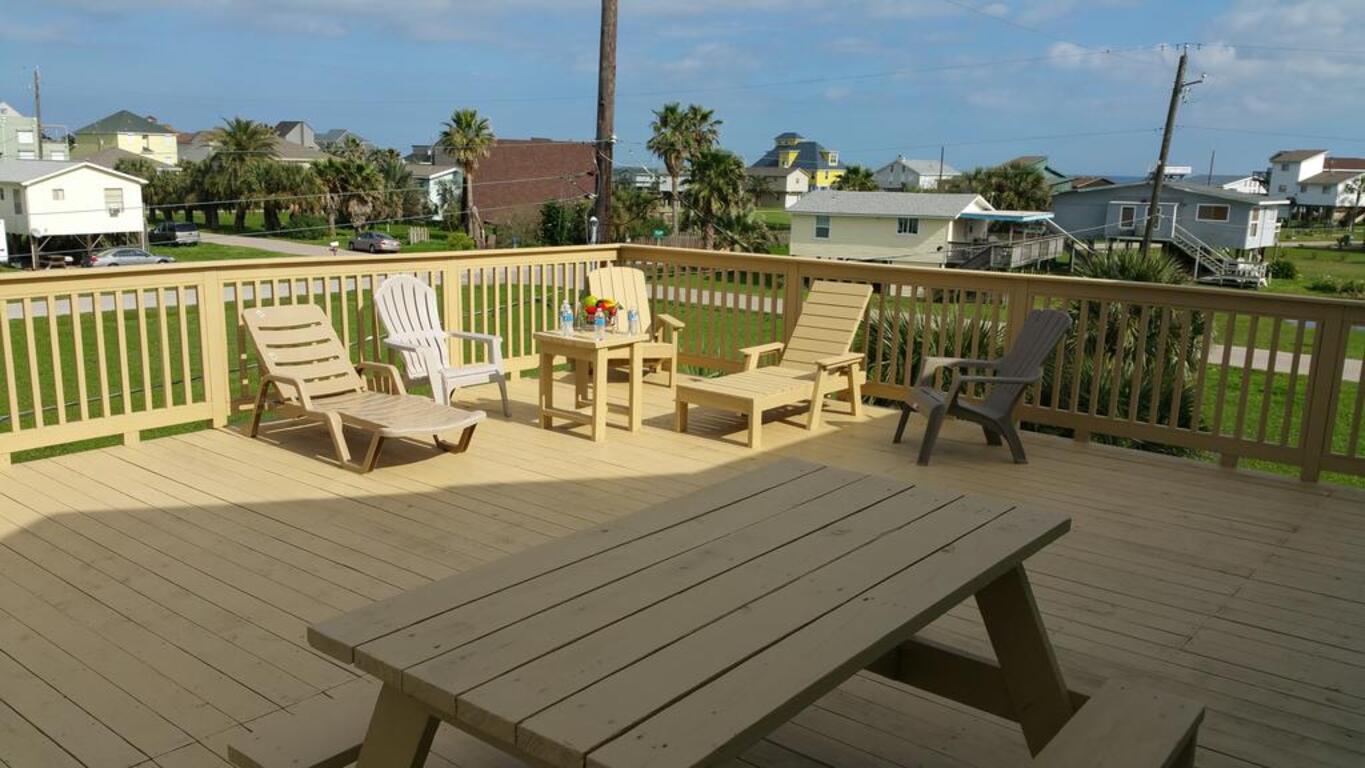 PRIVATE BEACH -- AWAY FROM THE CROWDS - Ocean Views -Short drive to MOODY GARDENS, SCHLITTER BAHN, PLEASURE PIER photo