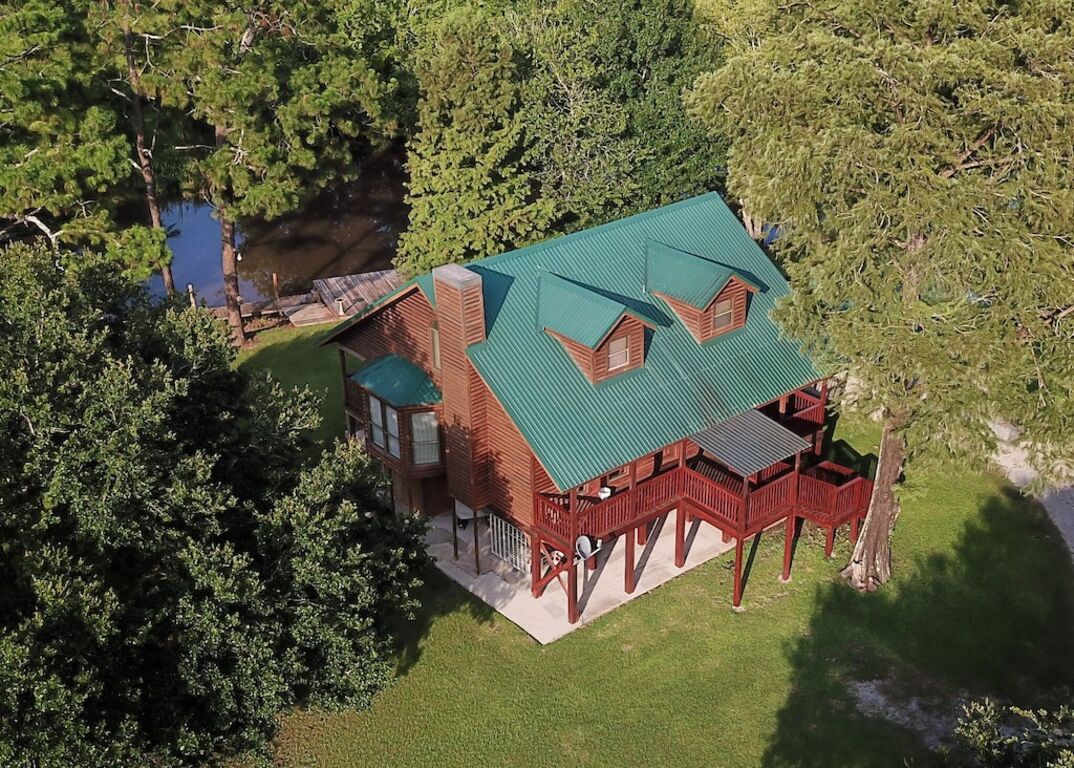 Experience Louisiana, Cabin on Bayou Petite Anse, centrally located in Acadiana photo