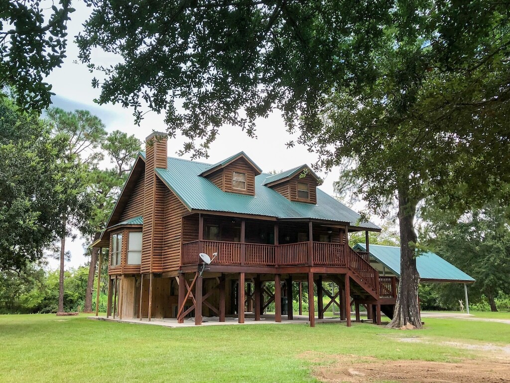 Experience Louisiana, Cabin on Bayou Petite Anse, centrally located in Acadiana photo