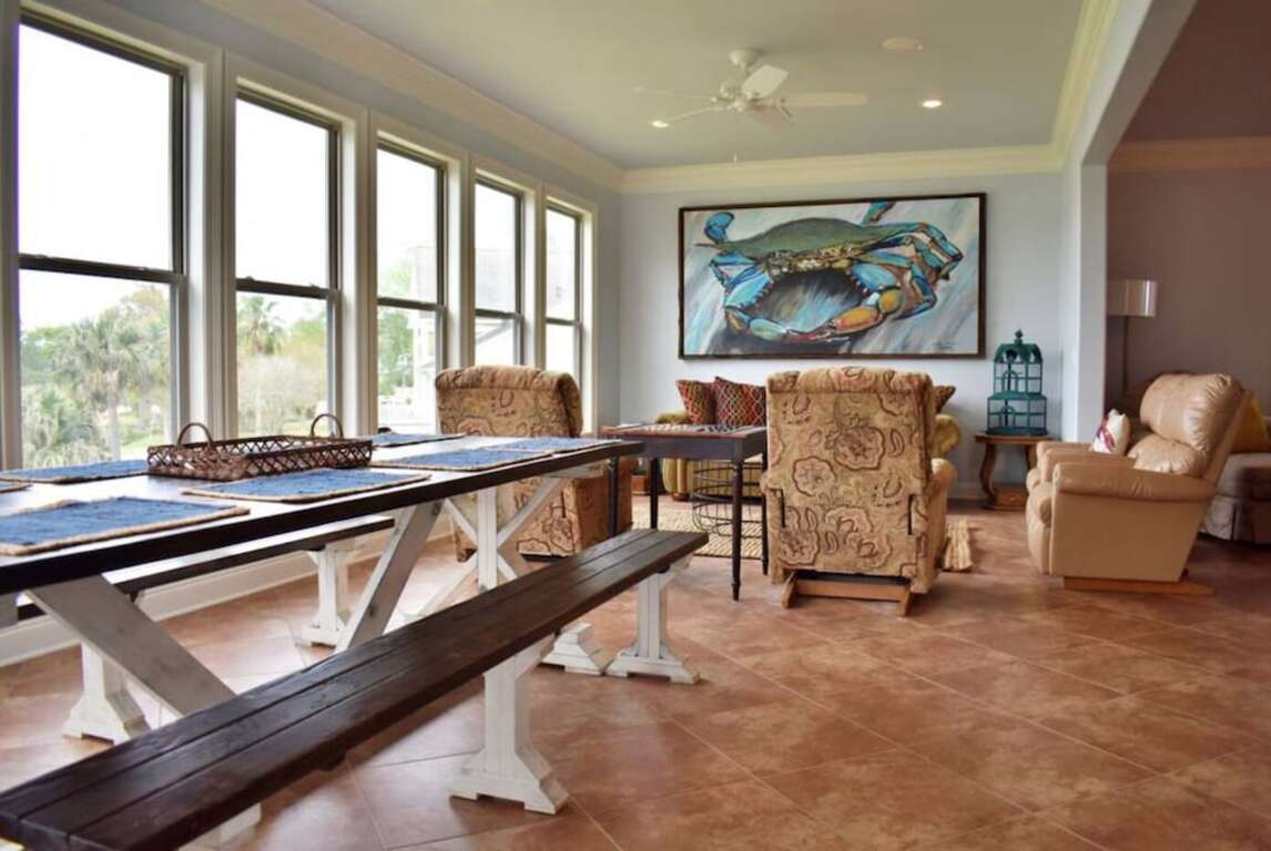 King Beds, Riverside, Close to Historic Downtown, Casinos, Boardwalk, Food photo