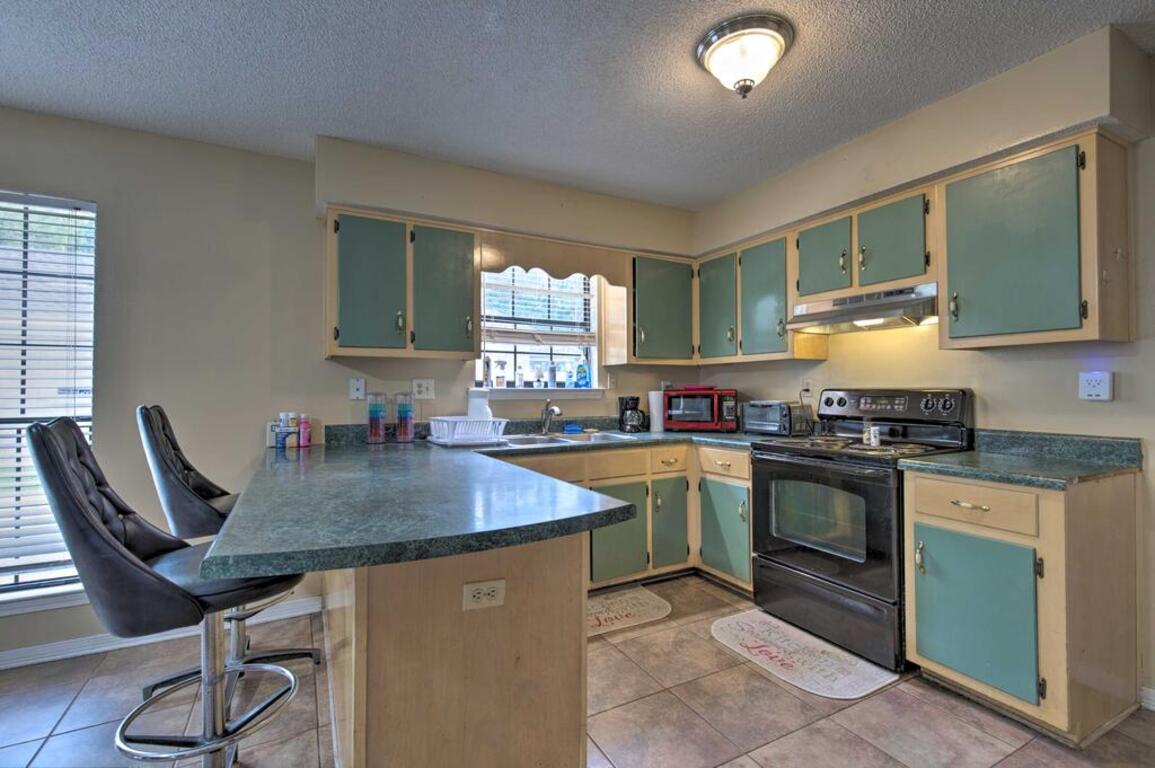 Updated Gulf Home with Yard - Walk to Beach! photo