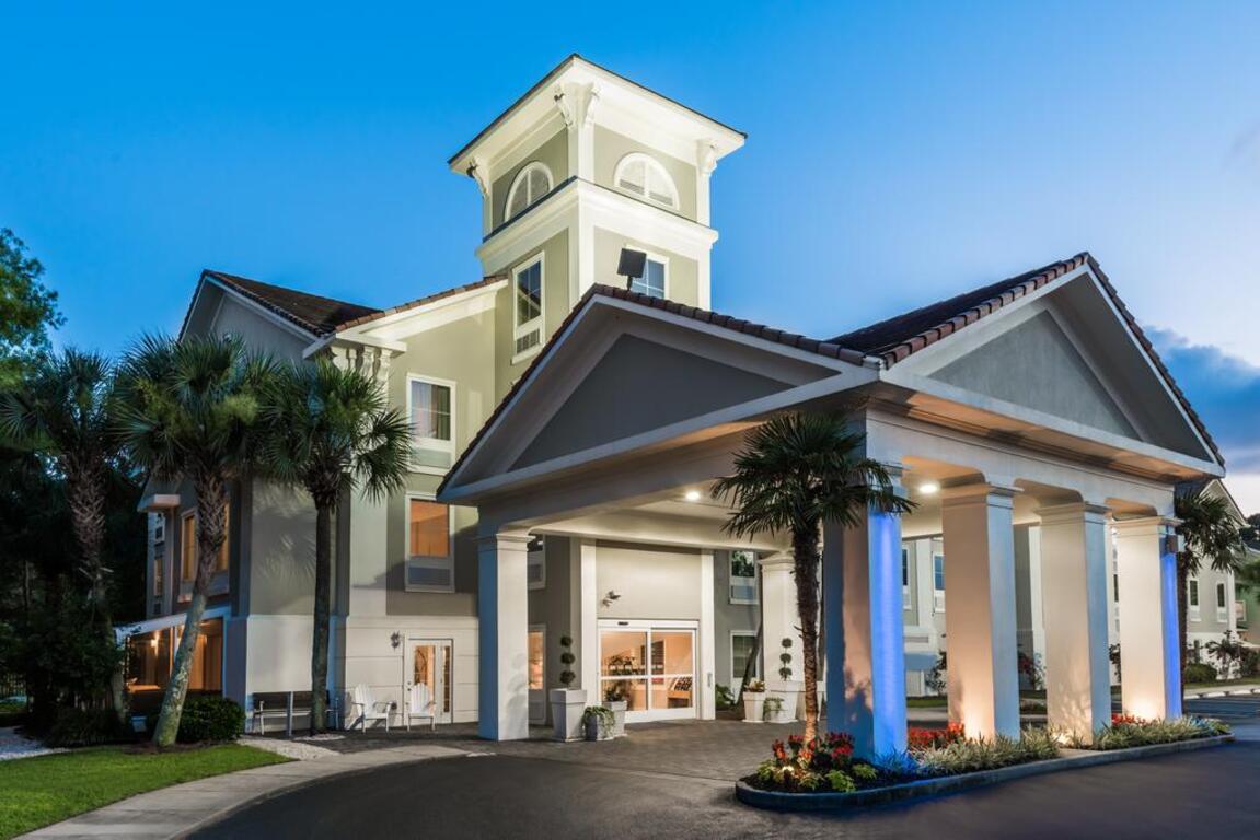 Holiday Inn Express Fairhope - Point Clear, an IHG hotel photo