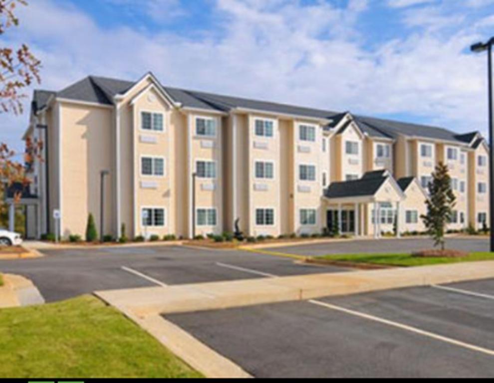 Microtel Inn & Suites by Wyndham Ozark photo