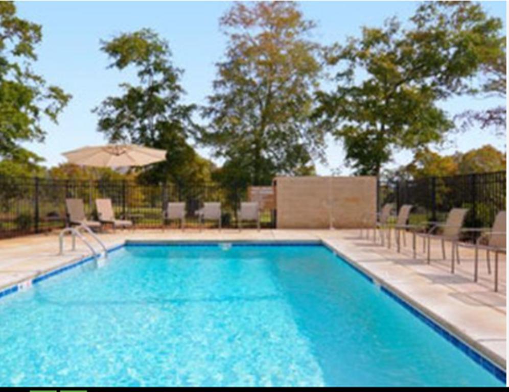 Microtel Inn & Suites by Wyndham Ozark photo