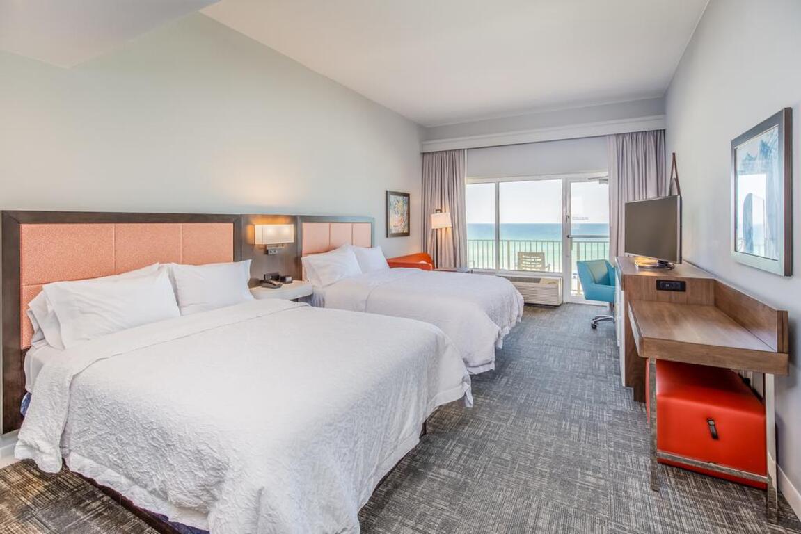 Hampton Inn Pensacola Beach photo