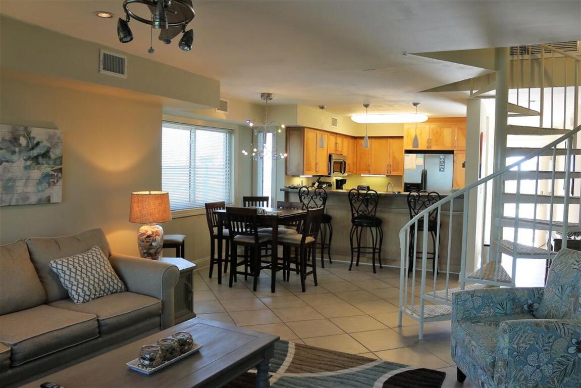 SD16- Casual Spacious Beach Condo photo
