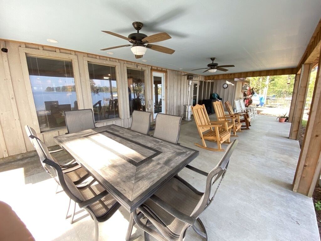 Waterfront with Spectacular Views - Toledo Bend South photo