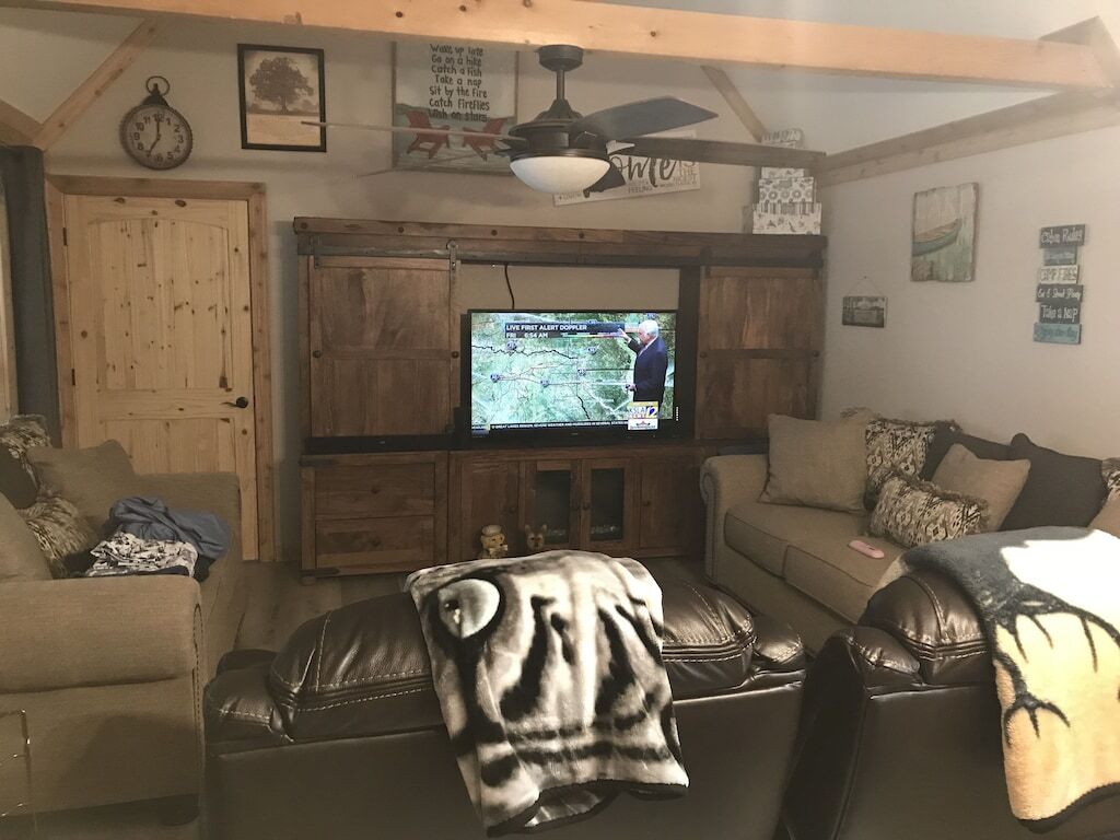 Beautiful One Bedroom Log Cabin with possible pontoon boat rental photo