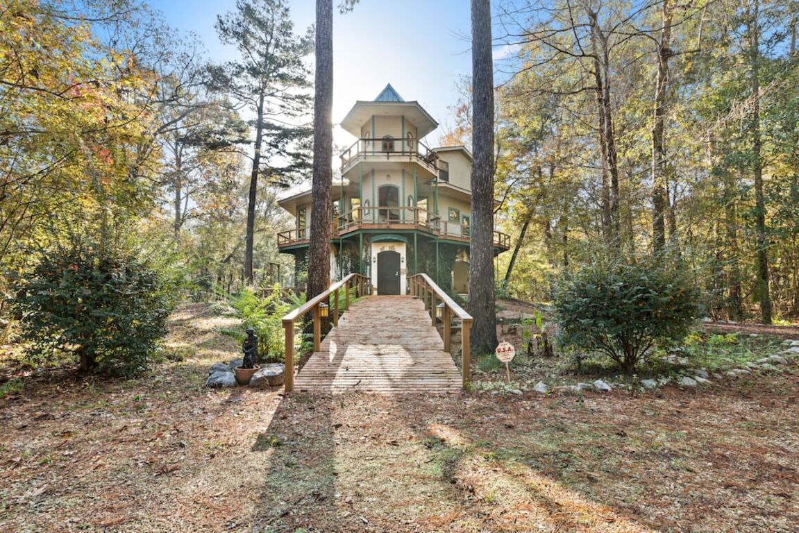Breathtaking, Wooded River Retreat " Isle Of View" photo