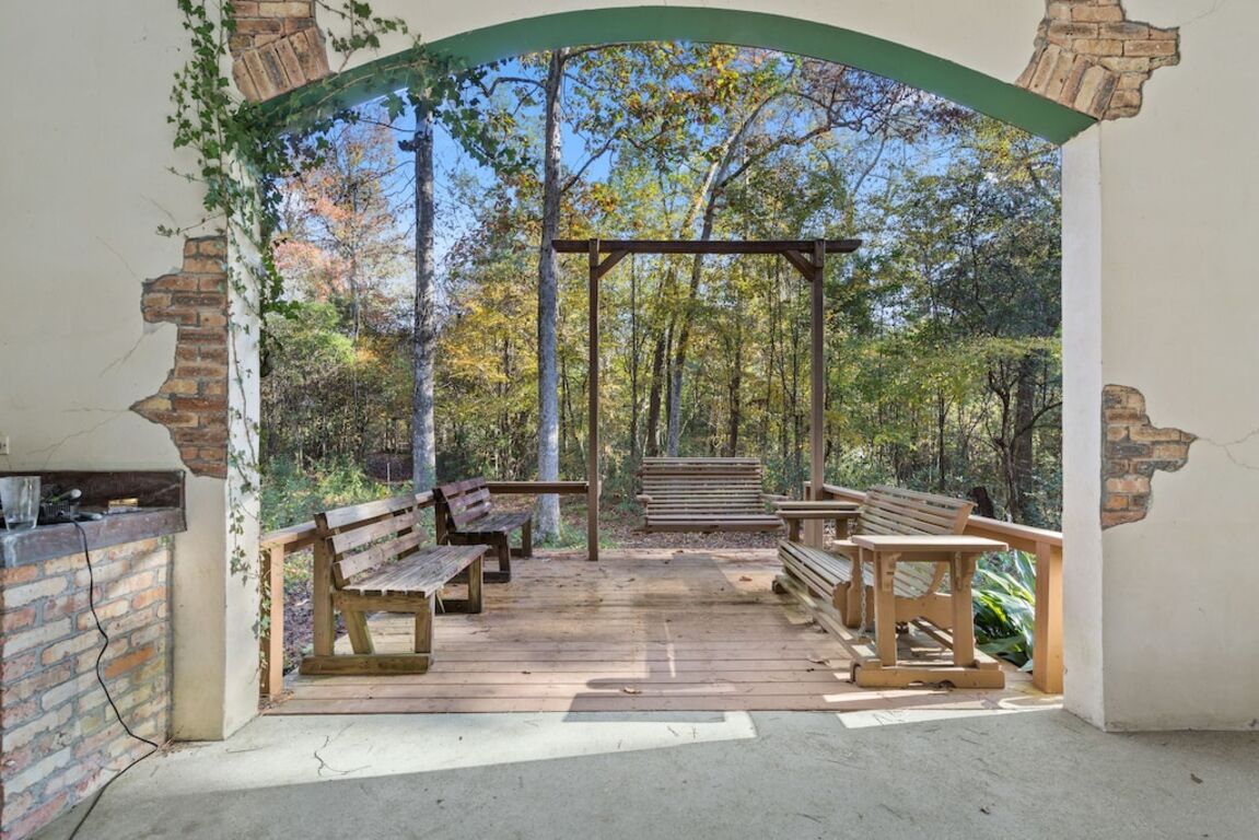 Breathtaking, Wooded River Retreat " Isle Of View" photo