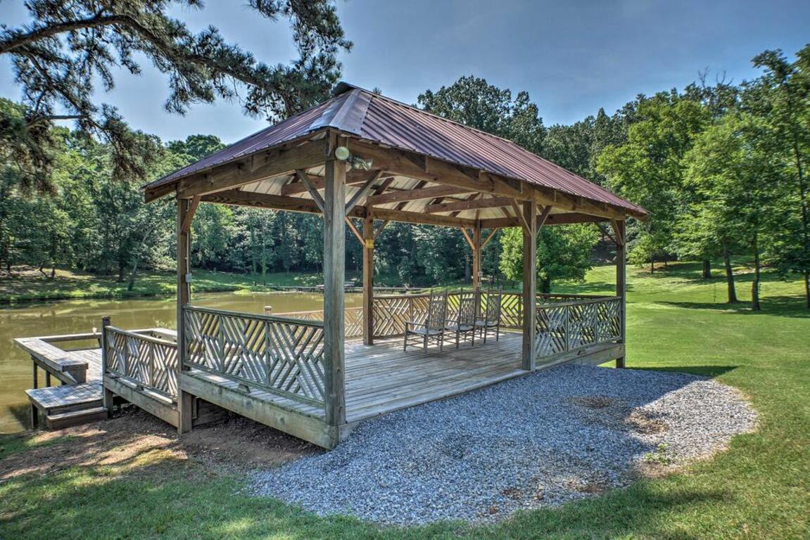 Guntersville Lake Cabin with 3 Fishing Ponds! photo