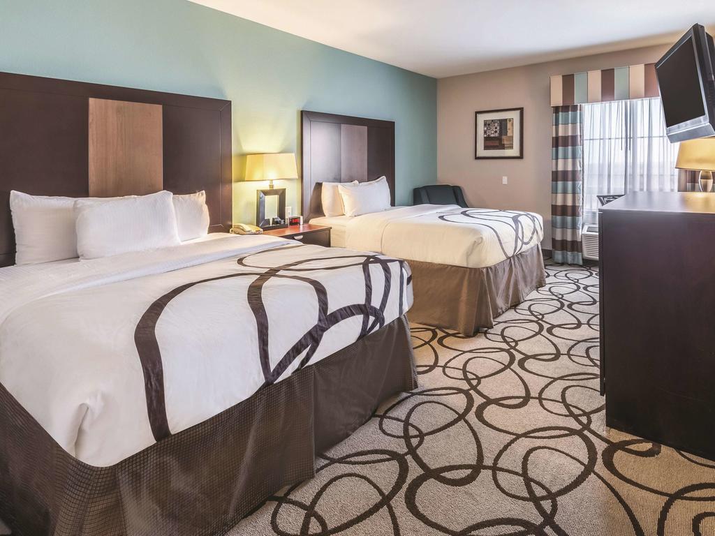 La Quinta by Wyndham Fort Worth - Lake Worth photo