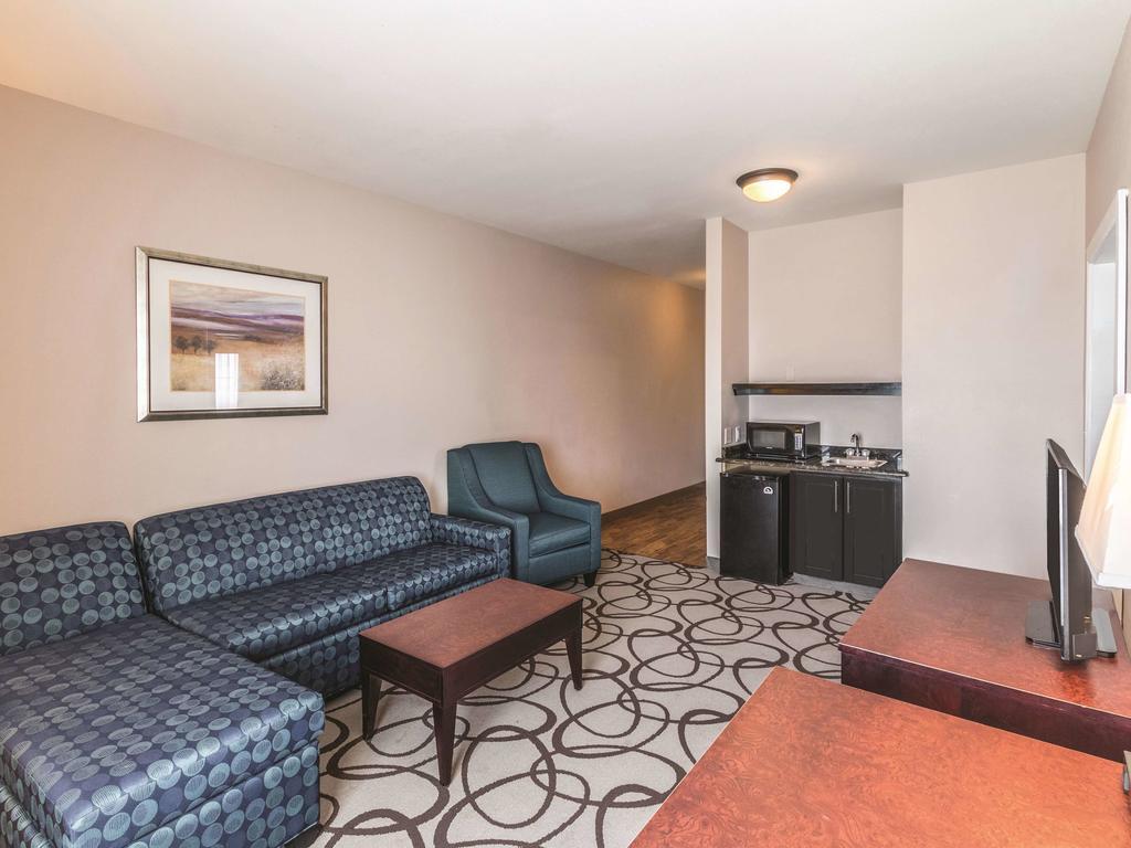 La Quinta by Wyndham Fort Worth - Lake Worth photo