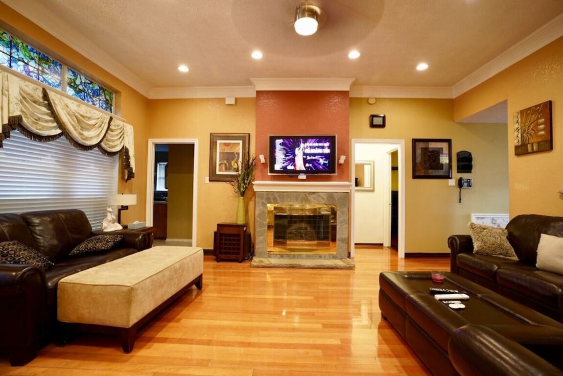 Beautiful Private Landscaped With Outdoor Surround Sound System photo