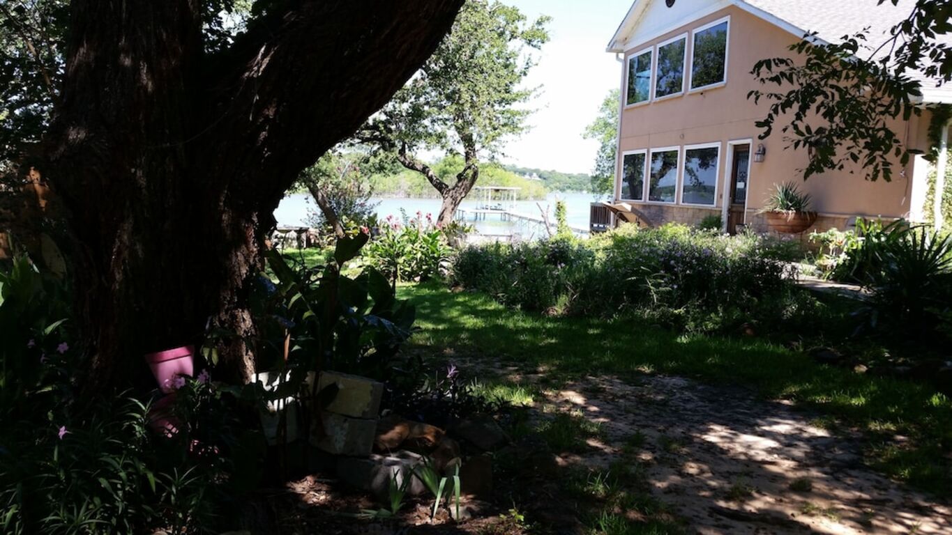 Spectacular Waterfront Lake House 8 Miles NW of Downtown Fort Worth! photo