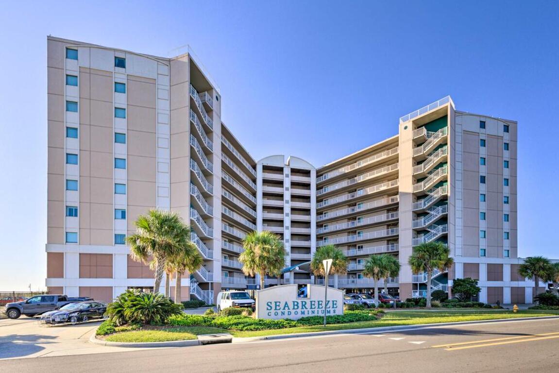Beachfront Biloxi Condo with Resort Amenities! photo