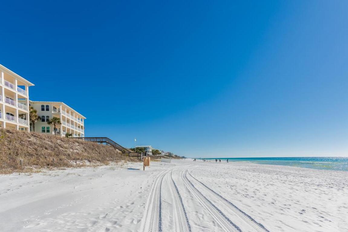 Chic Gulf-Front Condo #C302 Condo photo
