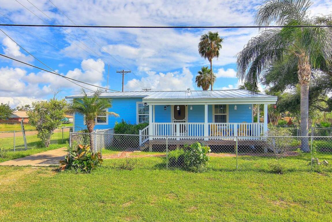 Cherry Street Cottage photo