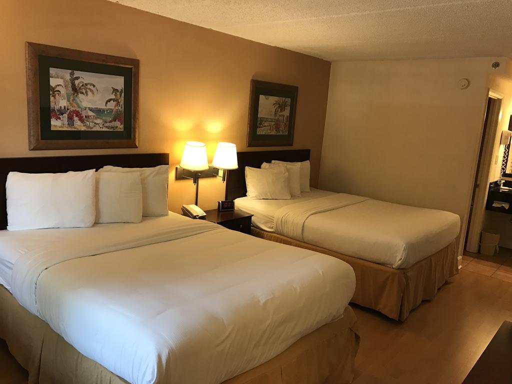 Cumberland Inn & Suites photo
