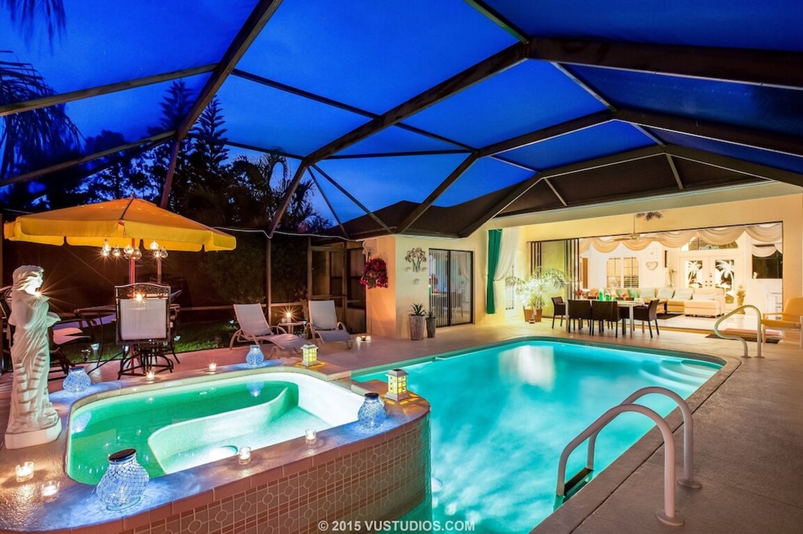 MAY/JUNE 21 OFFERS FAMILY HOME GREAT LAKE VIEW 10 MINS BEACH 4 Bed 3 bath s/w F photo