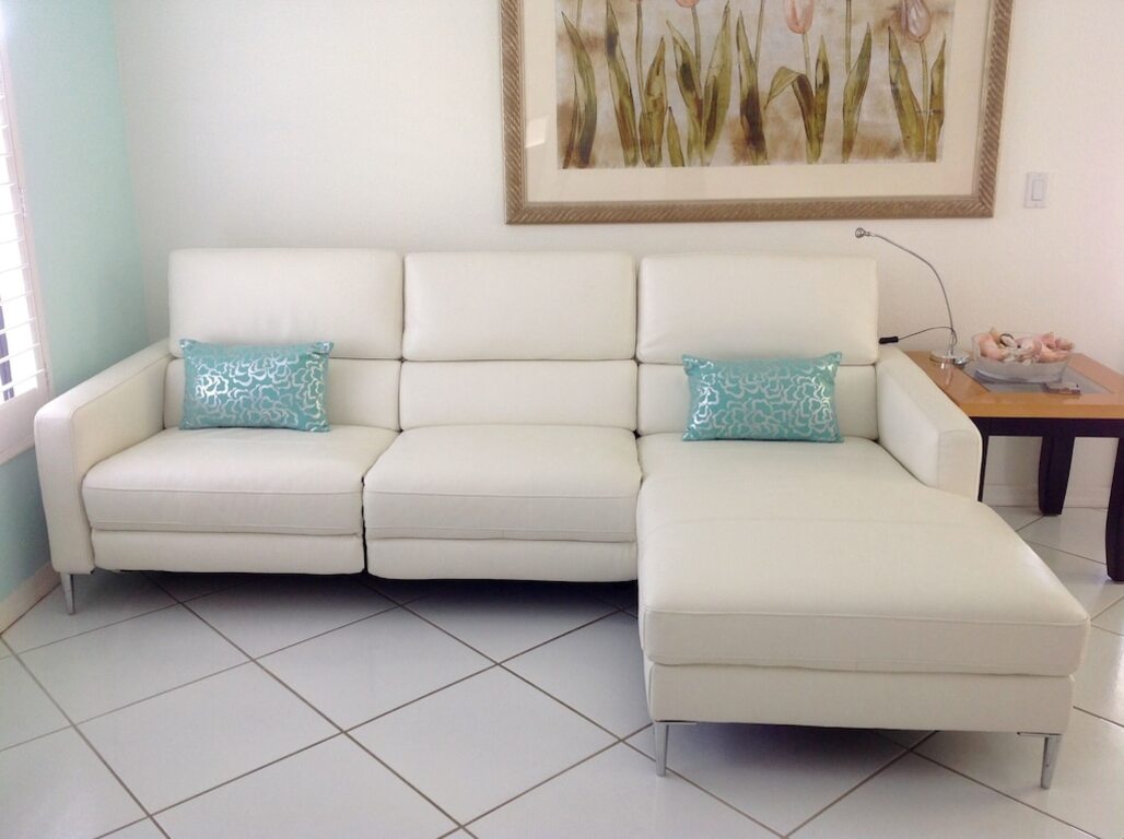MAY/JUNE 21 OFFERS FAMILY HOME GREAT LAKE VIEW 10 MINS BEACH 4 Bed 3 bath s/w F photo