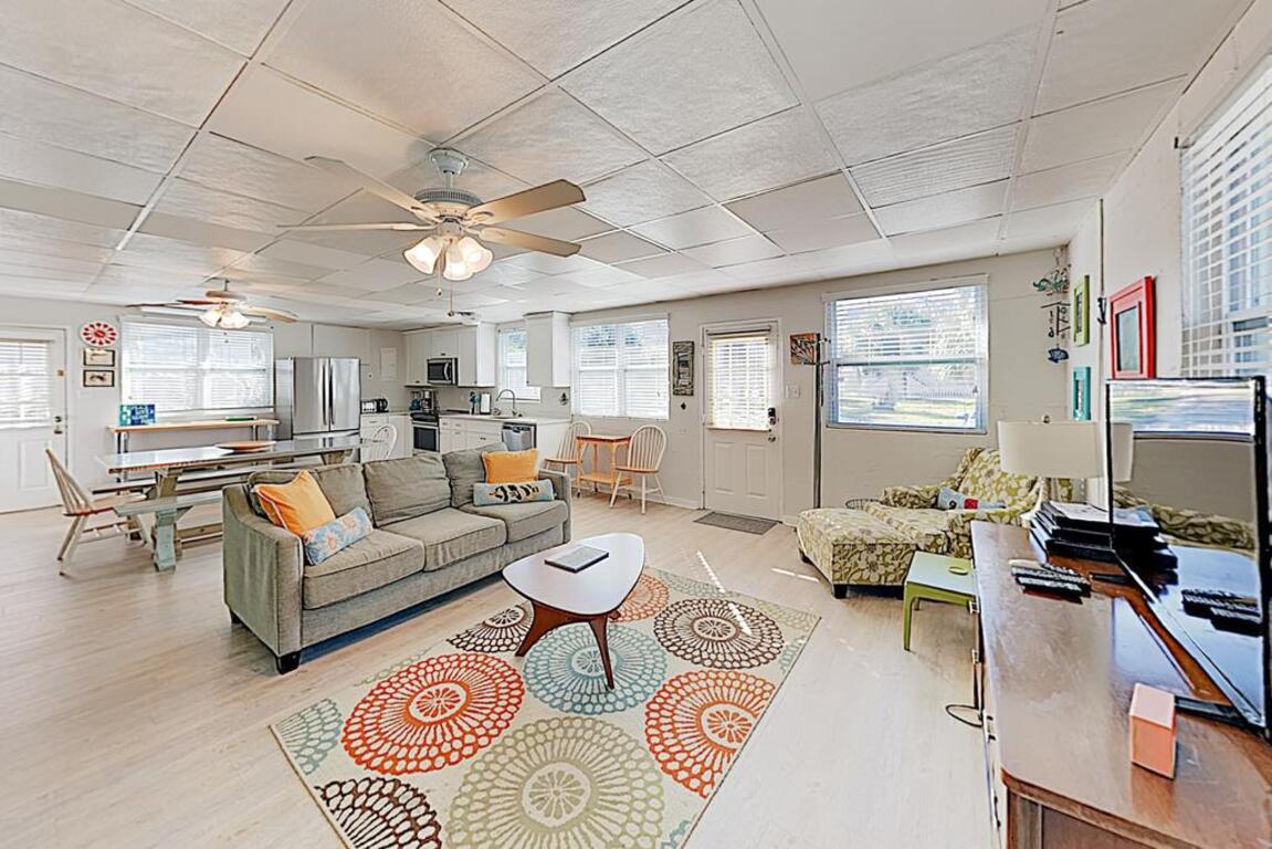 New Listing! Drift Inn: Beachside Cottage w/ Porch home photo