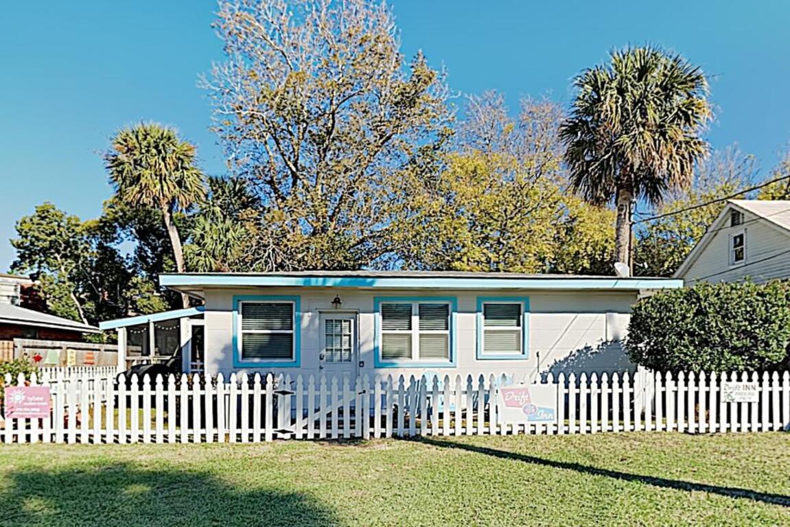 New Listing! Drift Inn: Beachside Cottage w/ Porch home photo
