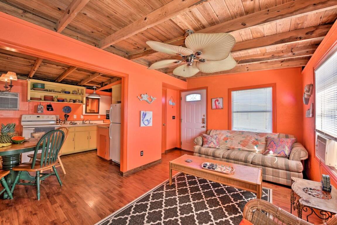 Colorful Cottage - 2 Blocks to Surfside Beach! photo