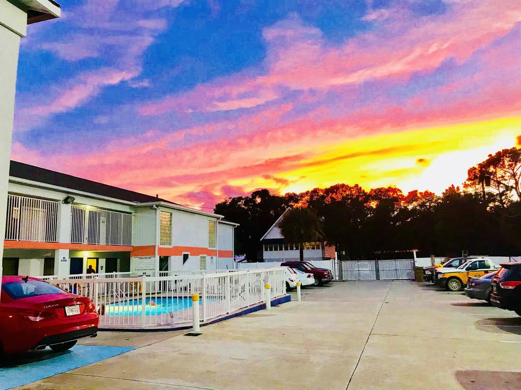 Sky Suites photo