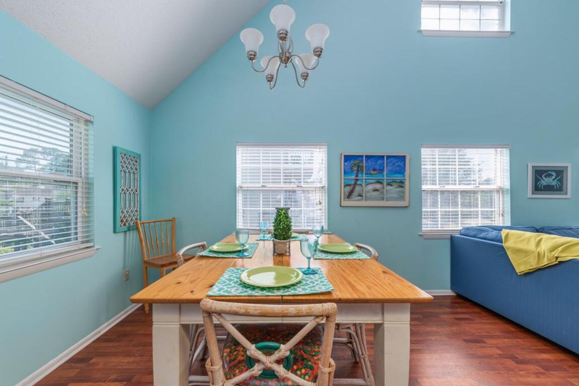 Seawalk Cottage photo