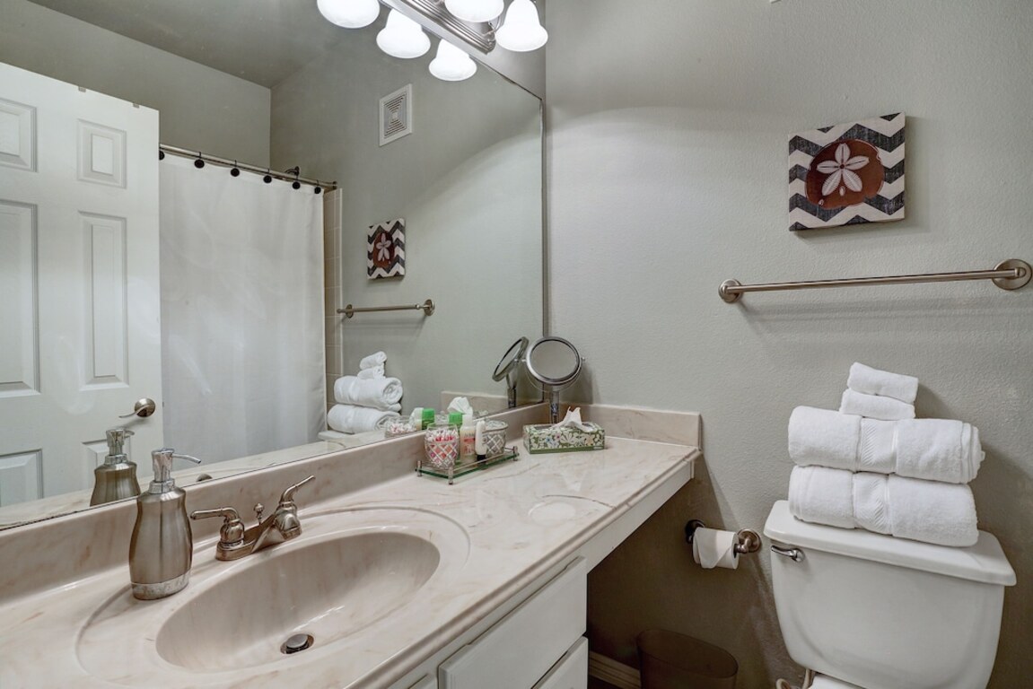 STAY ON THE BEACH!!! BEAUTIFUL BOUTIQUE PROPERTY!!! photo