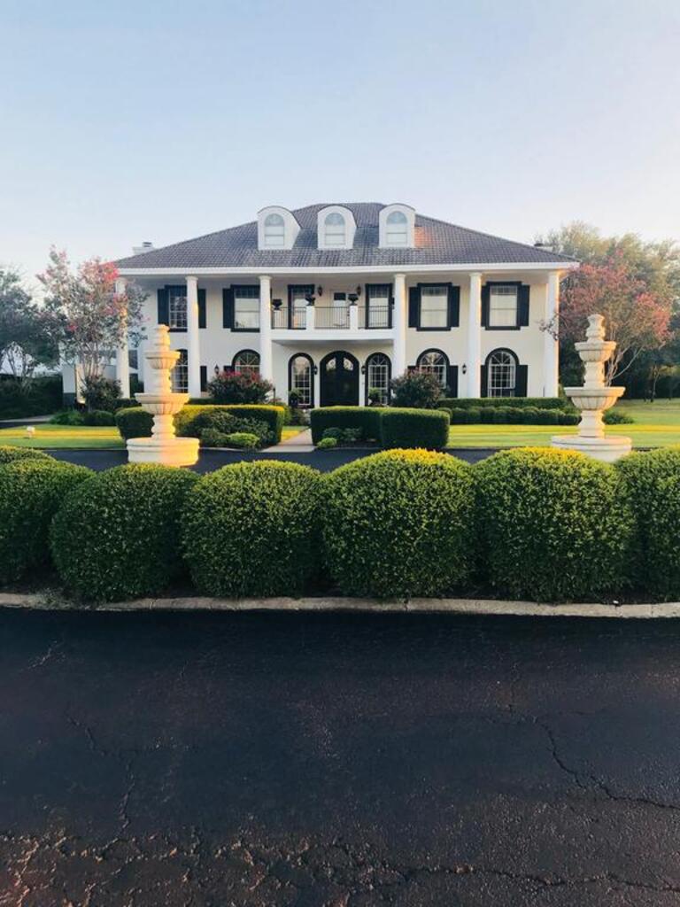 The Plantation House Boutique Inn photo