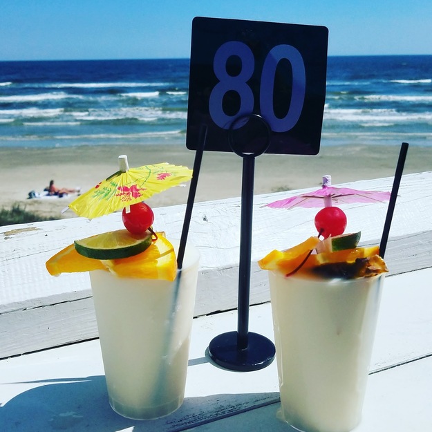 Refreshing drinks at the beach
