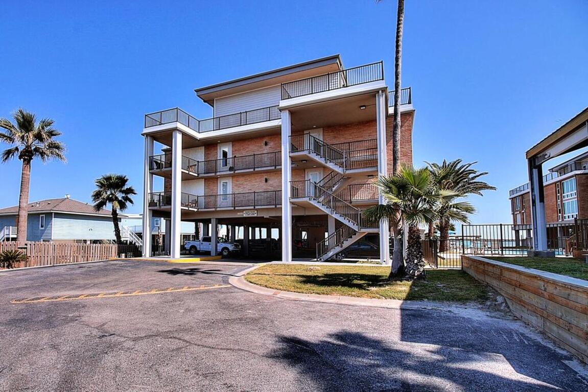 Channelview 211 Condo photo