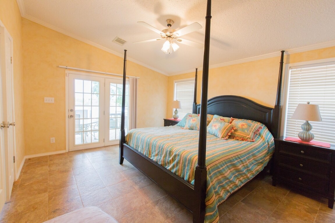 Arroyo City Waterfront - 4 bedrooms - 3 bathrooms - **Downriver** photo