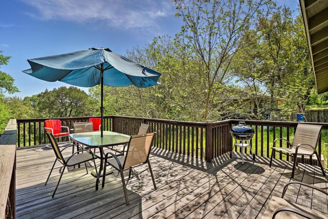 Cozy Jonestown Home - 0 8mi From Lake Travis! photo