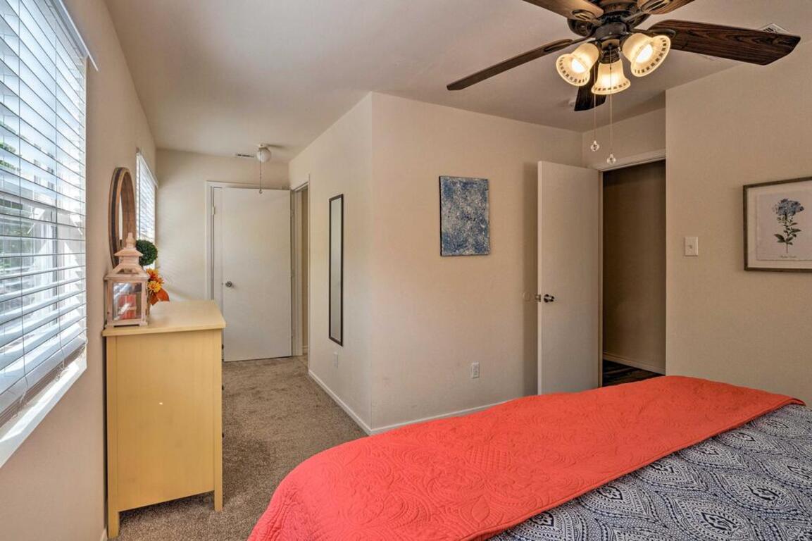 Cozy Jonestown Home - 0 8mi From Lake Travis! photo