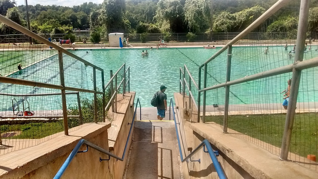 Pool stairs