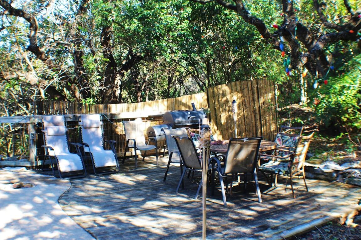 RARE SECLUDED 1940s ESTATE-CENTRAL AUSTIN GETAWAY- Safe cleaning protocols photo