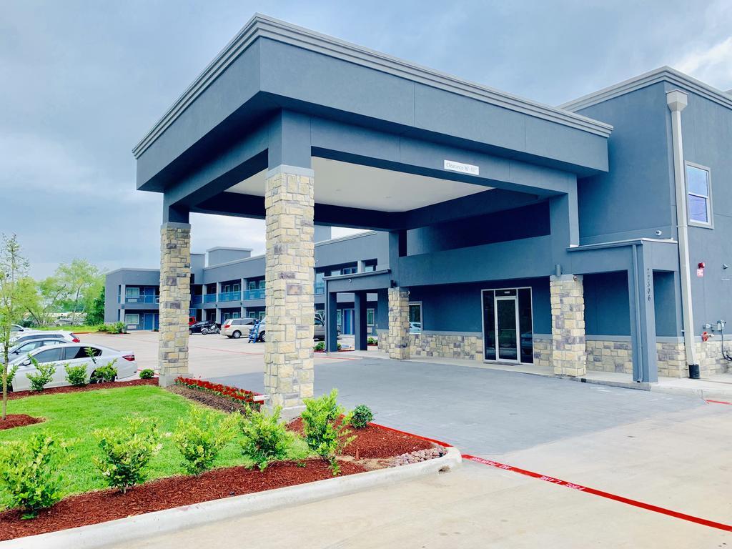 Americas Best Value Inn & Suites photo