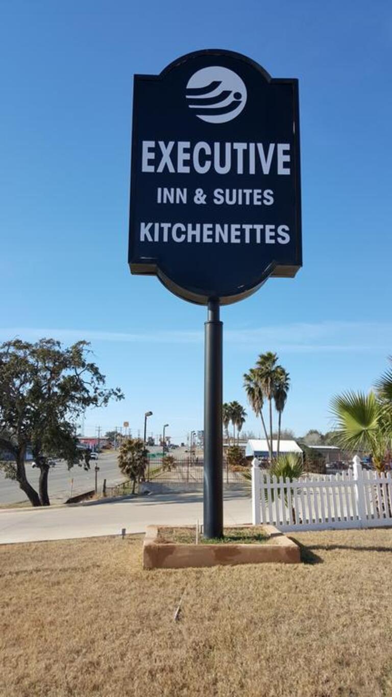 Executive Inn & Suites photo