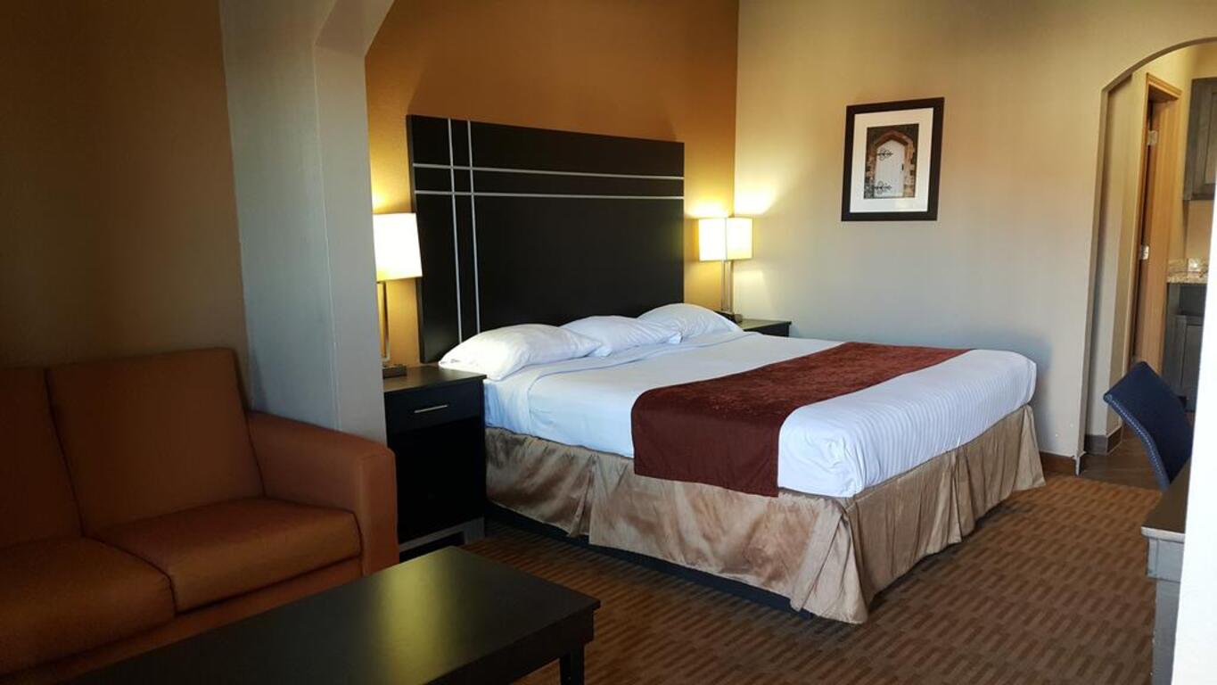 Executive Inn & Suites photo