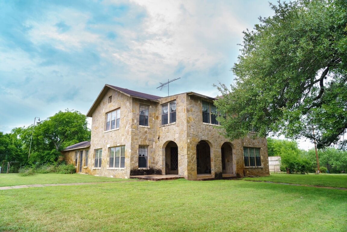 Sparkling Clean Ranch House w/ Pond & Pavilion photo