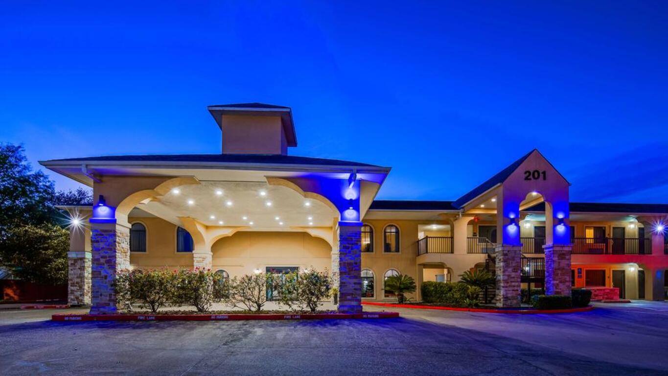 Best Western Huntsville photo