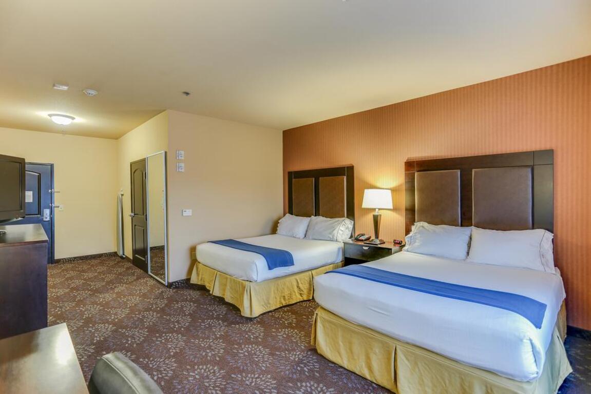 Holiday Inn Express Hotel & Suites Huntsville, an IHG hotel photo