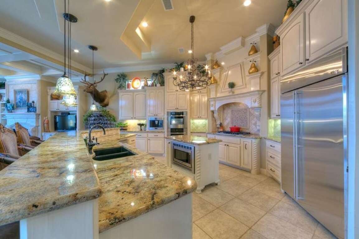 Waterfront Lake Conroe - SLEEPS 16 + - Beautiful Mansion NO PARTIES. photo