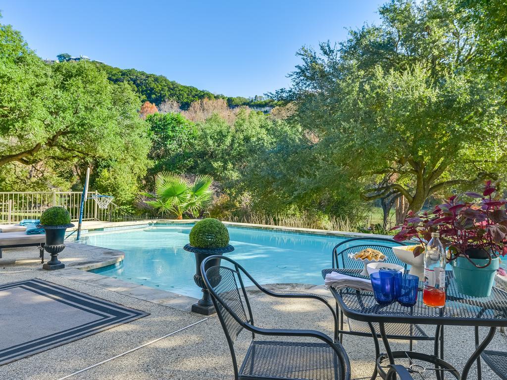 THE ARRIVE LEGACY ESTATE ON LAKE AUSTIN estate photo