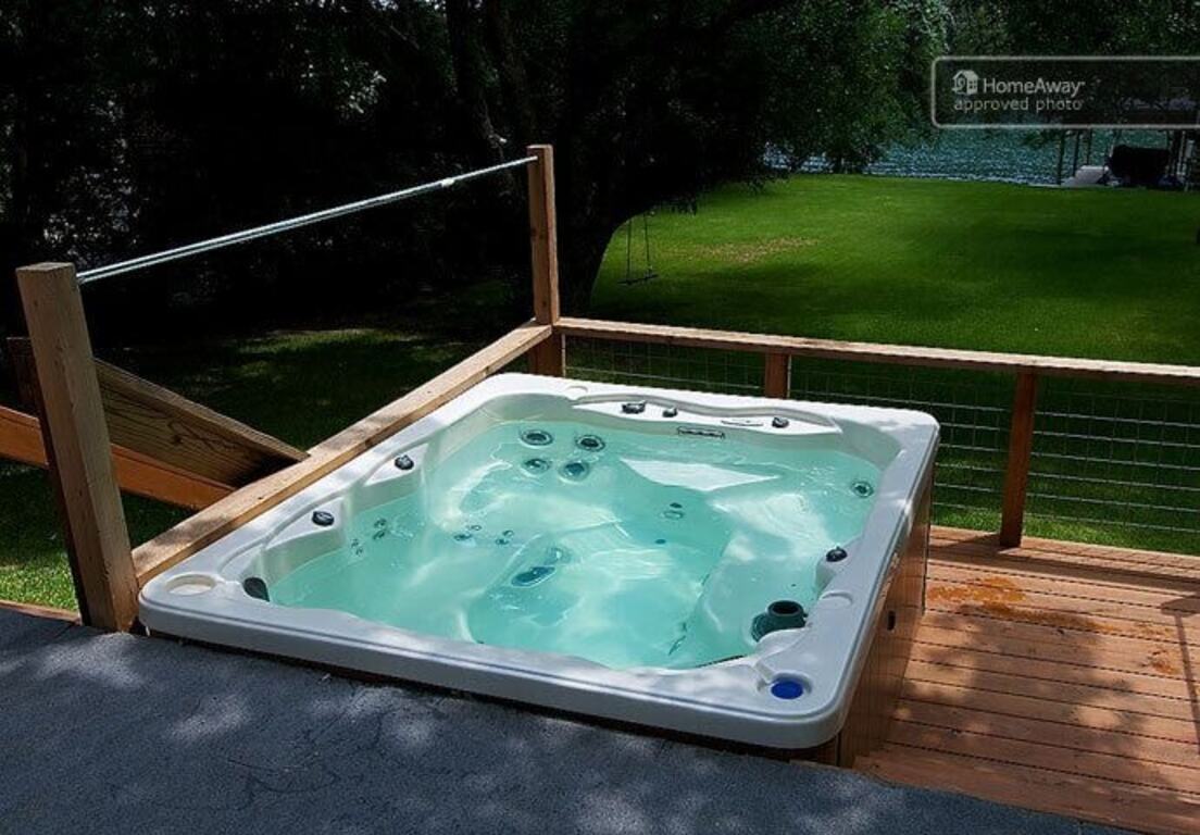 Lake Austin Waterfront Retreat - Hot Tub, SUP, WiFi, Dogs Welcome photo